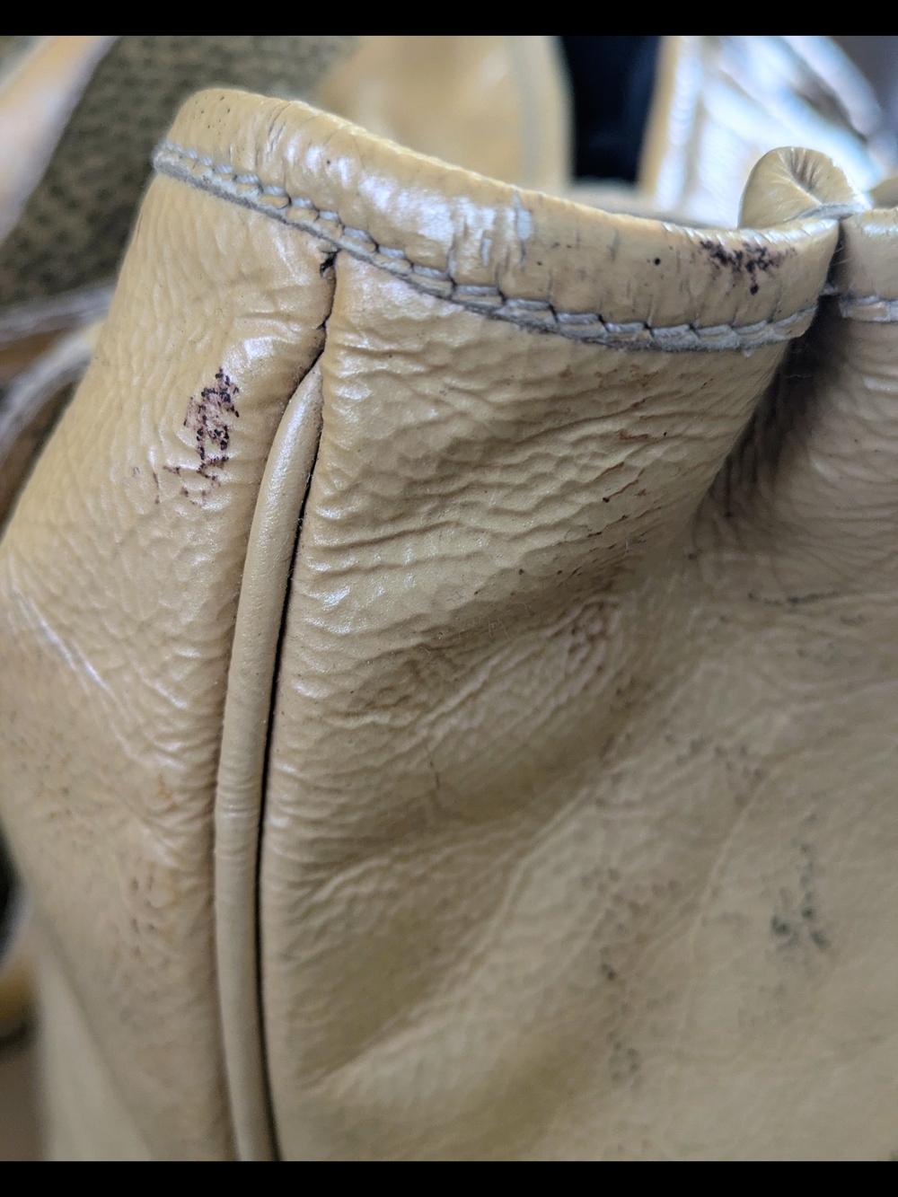 Yves Saint Laurent YSL Camel Beige Patent Leather Tote Bag Authentic - Picture 5 of 16